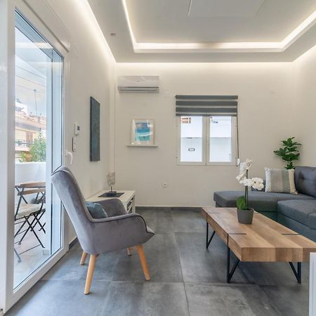 Misty Grey Apartment Near City Centre 이라클리온 외부 사진
