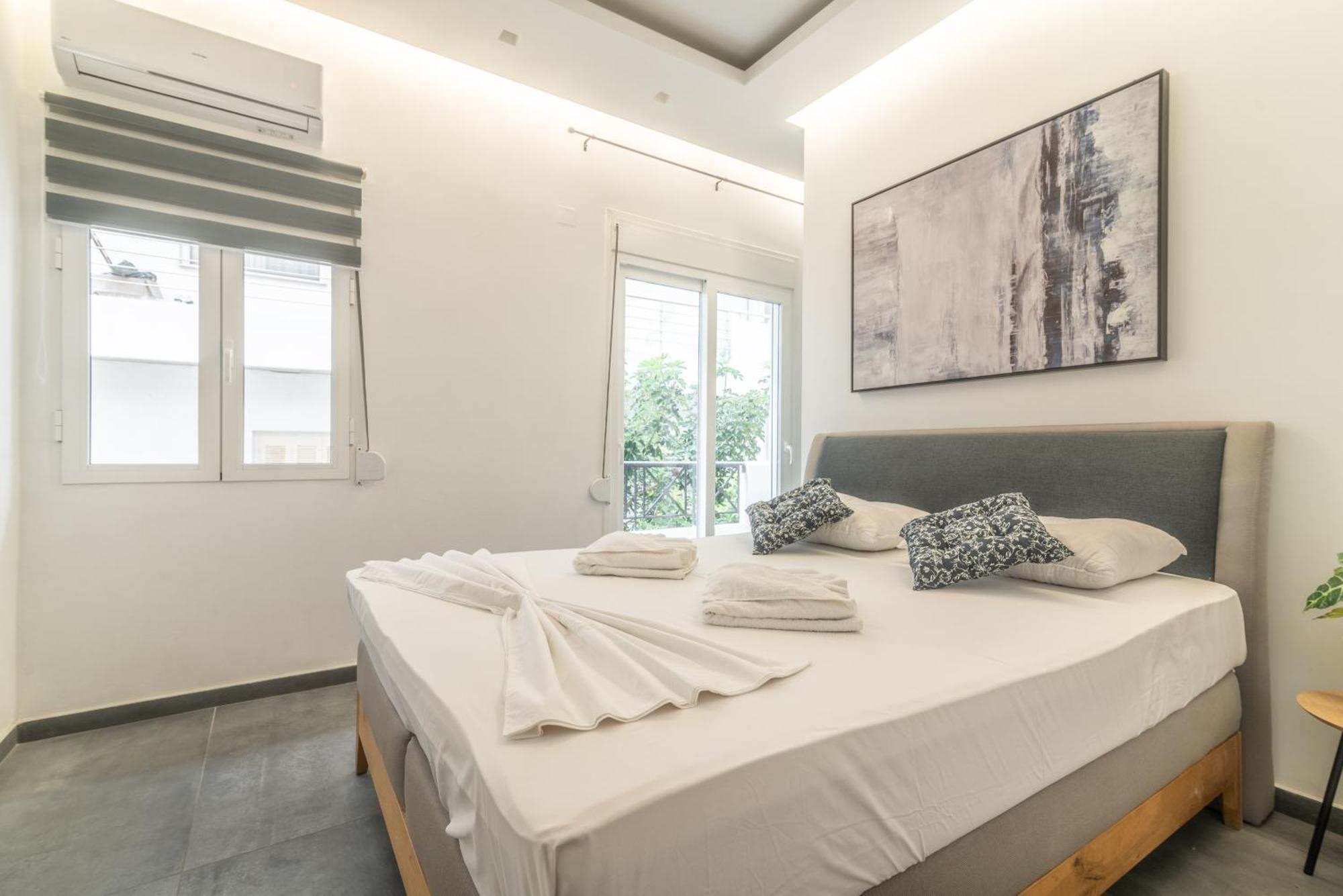 Misty Grey Apartment Near City Centre 이라클리온 외부 사진
