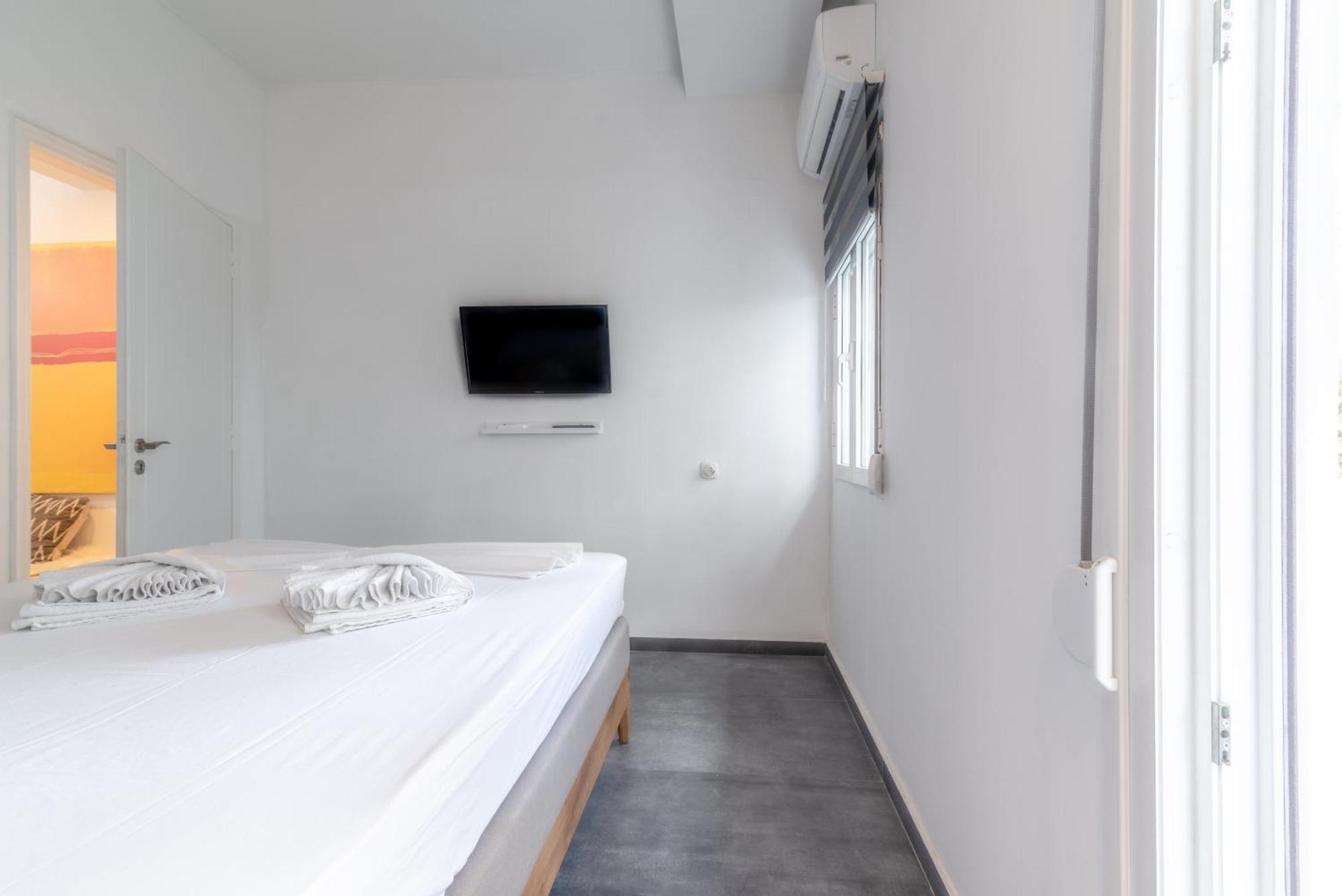 Misty Grey Apartment Near City Centre 이라클리온 외부 사진