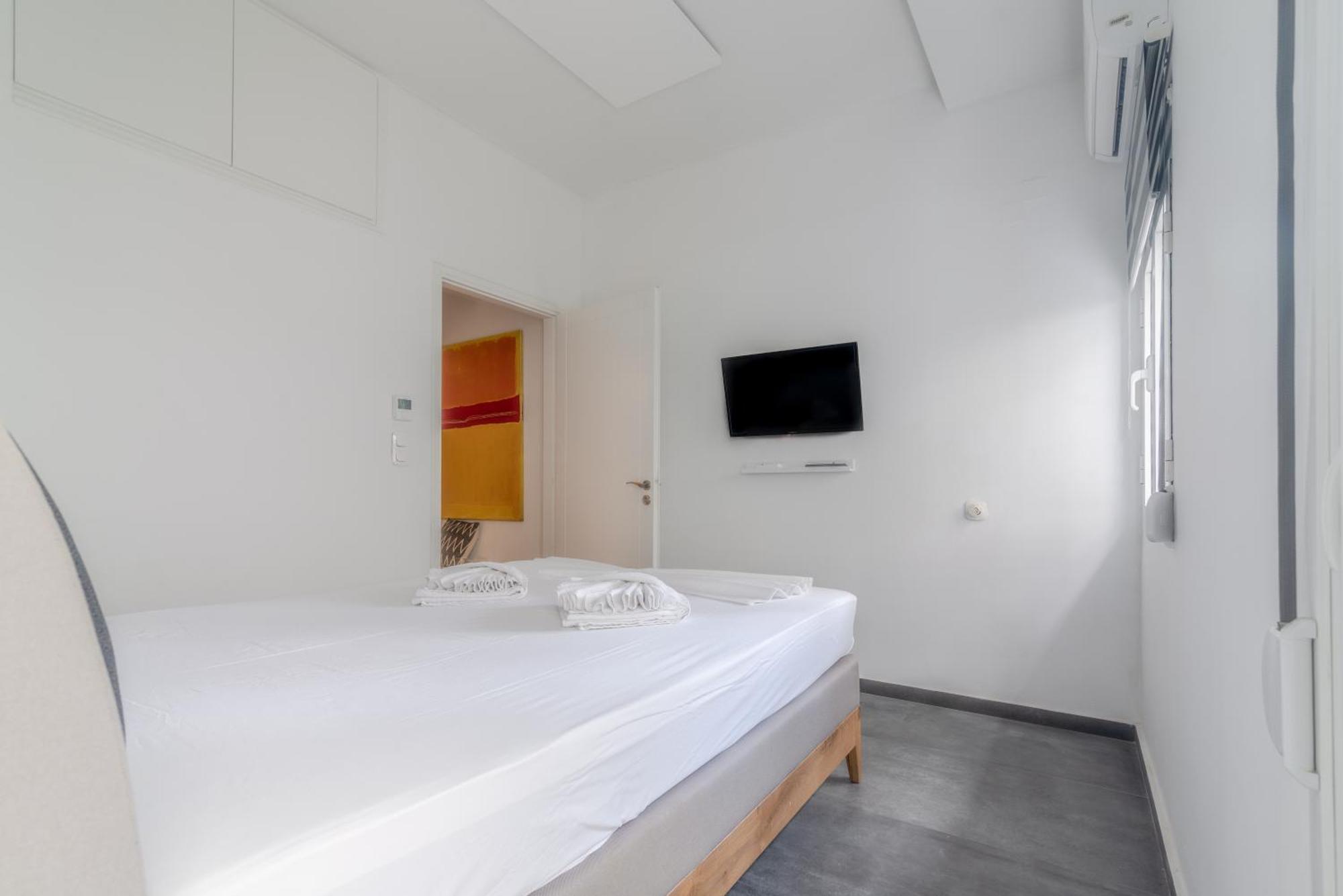 Misty Grey Apartment Near City Centre 이라클리온 외부 사진